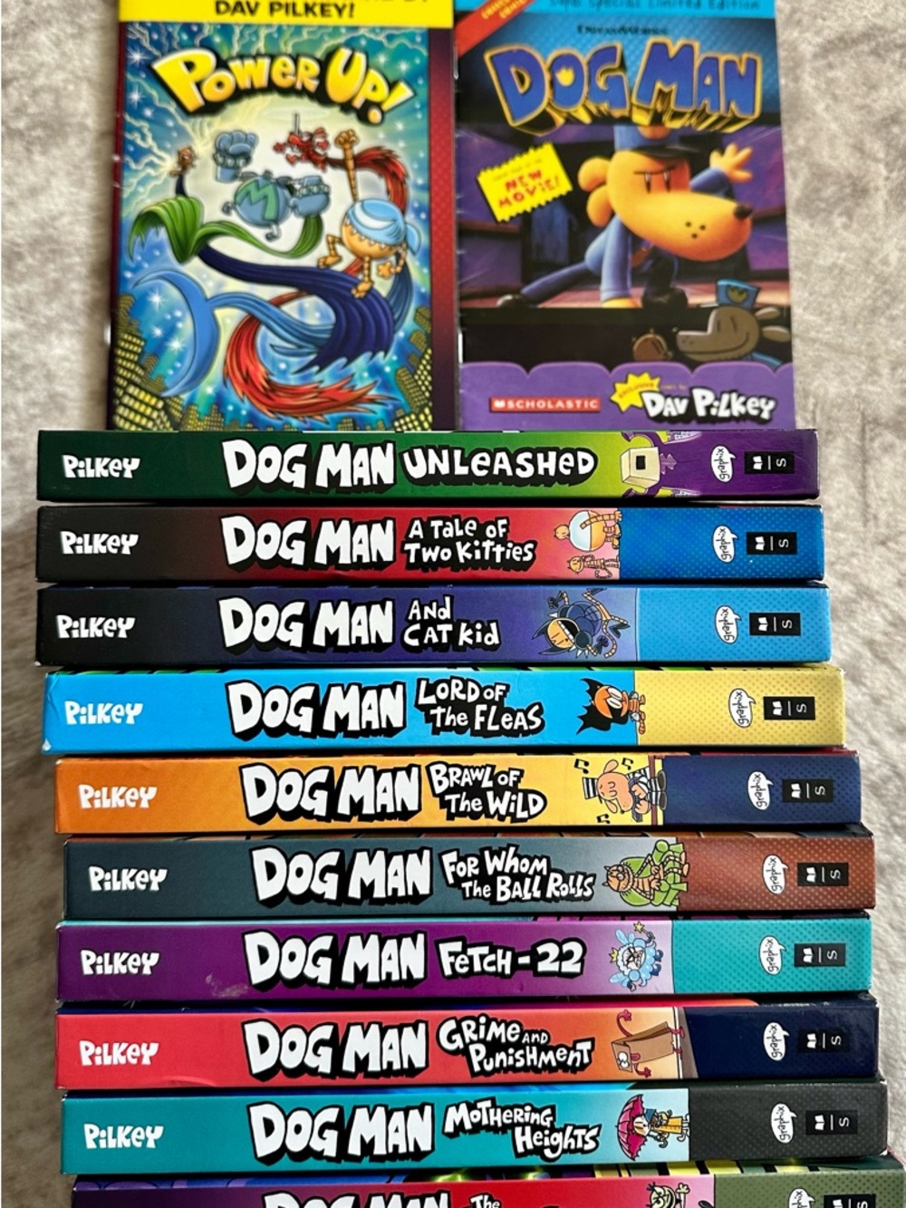 Dog Man Chapter Books by Dav Pilkey - set of 10 with two bonus comics
